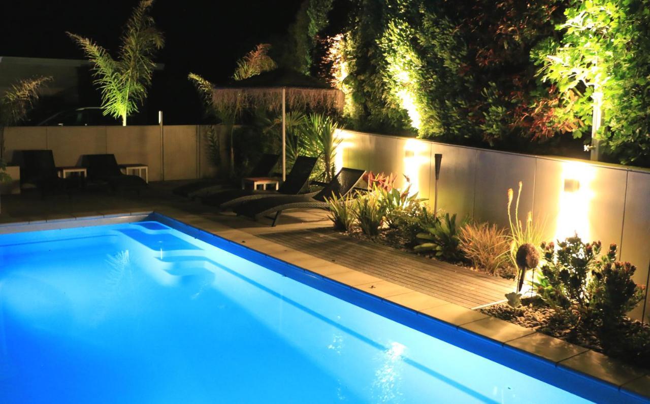 The Bay Lodge Pohara Luaran gambar